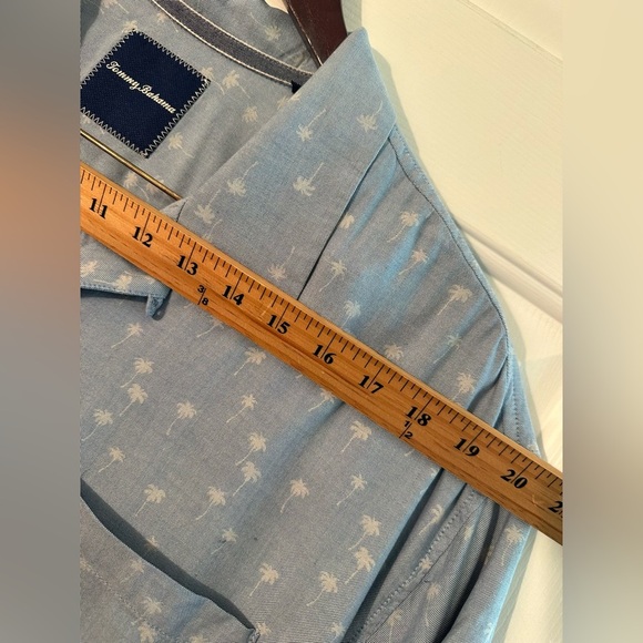 TOMMY BAHAMA Men’s 1XB 100% Silk Light Blue Palm Tree Button Up Short Sleeve - Picture 9 of 15